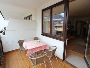 Balcony - Cozy Apartment in Maria Alm near Ski Lift (Maria Alm am Steinernen Meer)
