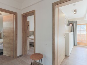 6 bedrooms, bed sheets - Luxurious Chalet Near Ski Lift in Hopfgarten (Hopfgarten im Brixental)