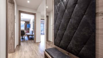 House | Reception