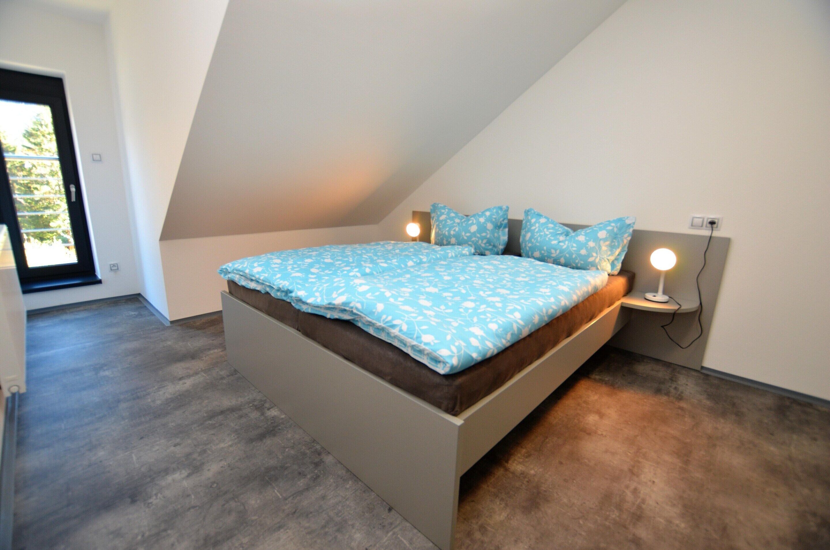 House | 2 bedrooms, bed sheets