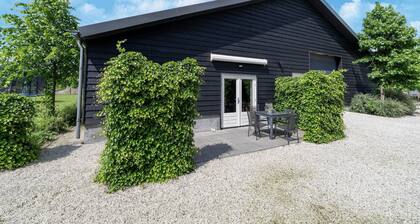 Lovely Holiday Home in Nistelrode near Lake