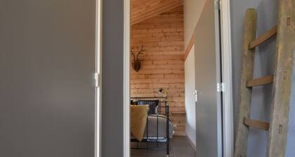 Lovely Holiday Home in Nistelrode near Lake