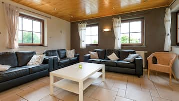 Vila | Ruang keluarga