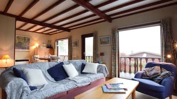 Chalet | Living area