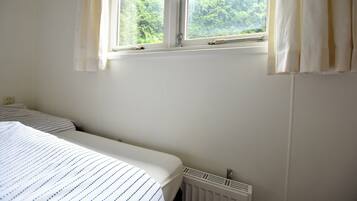 1 bedroom, individually furnished, bed sheets