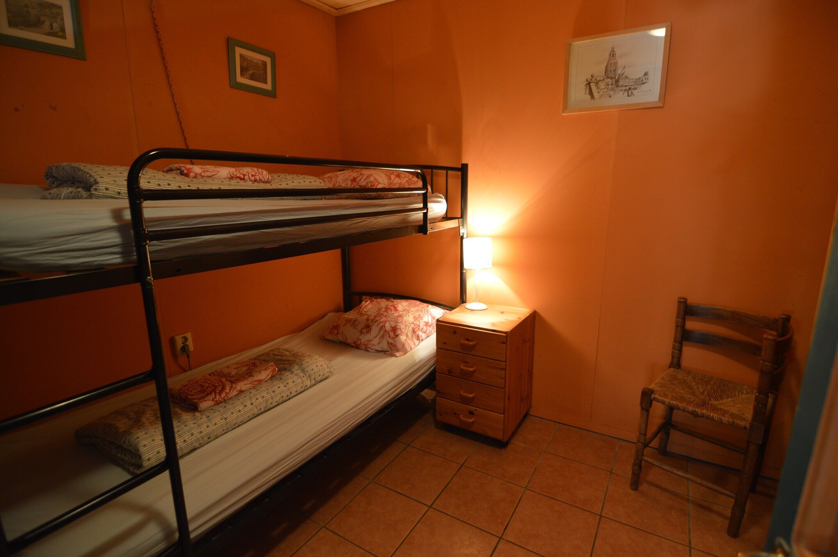 2 bedrooms, individually furnished, bed sheets