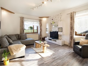 Apartment | Living room