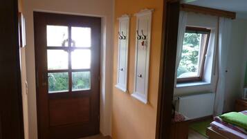 1 bedroom, individually furnished