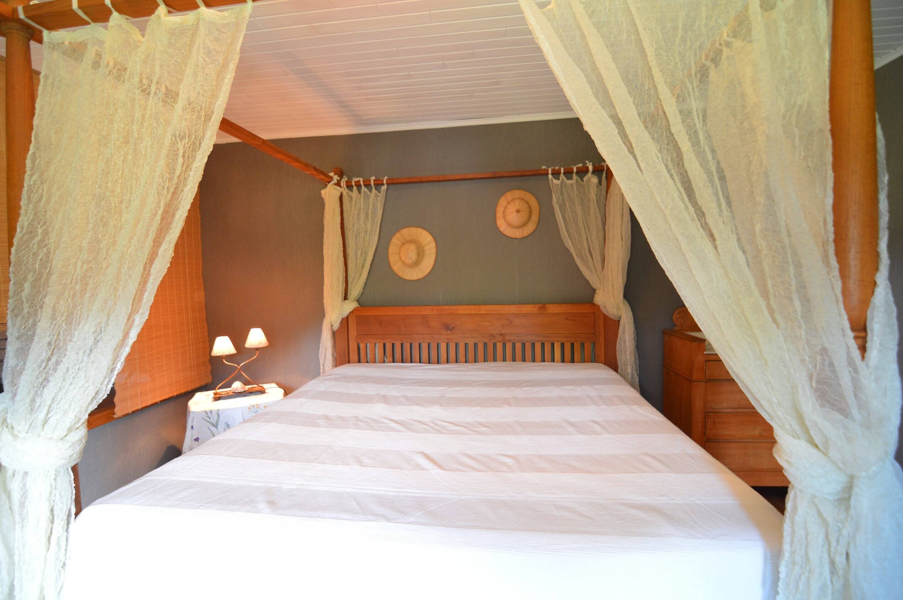 Cottage | 2 bedrooms, individually furnished, bed sheets