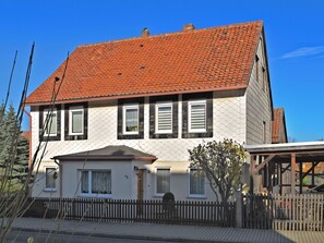 Exterior - Modernly Furnished Apartment With Garden use in Ilsenburg Harz (Ilsenburg)