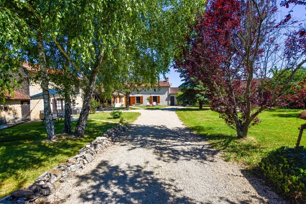 Cottage | View from property - Saint-jean Rural Cottage for 4 With Pool (Saint-Jean-de-Sauves)