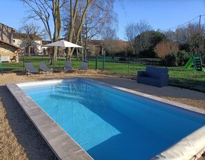 Cottage | Pool | Outdoor pool, a heated pool - Saint-jean Rural Cottage for 4 With Pool (Saint-Jean-de-Sauves)
