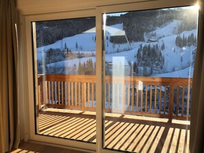 Alpehytte | Udsigt fra overnatningsstedet