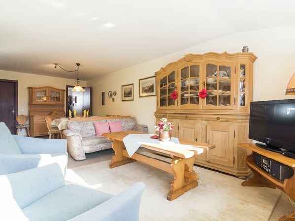 Apartment | Living area - Apartment in Riezlern Near Ski Slope (Mittelberg)