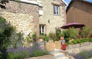 House | Exterior - Heritage Holiday Home in Voeren With Terrace (Voeren)