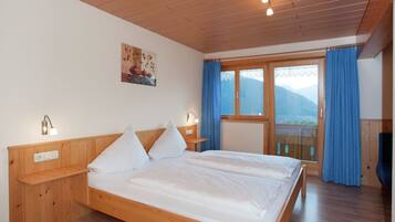 3 bedrooms, individually furnished