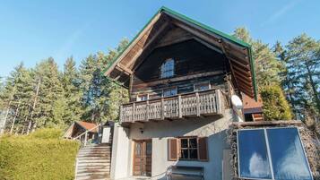Chalet | Exterior