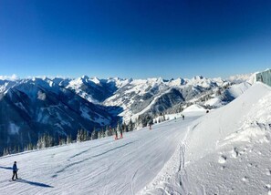 Chalet | View from property - Chalet in Saalbach Near Ski Lift (Saalbach-Hinterglemm)