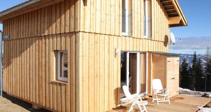 Mountain Chalet in Klippitztörl Near Forest With Garden & Parking
