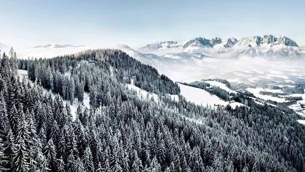 Snow and ski sports - Cozy Apartment in Kitzbuhel near Ski Lift (Kitzbuehel)