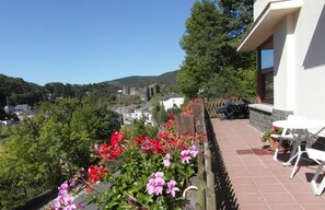 House | Balcony