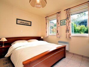 Huis | 4 slaapkamers, individueel gemeubileerd, een strijkplank/strijkijzer