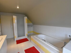 Badewanne, Haartrockner
