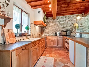 Casa | Cozinha privada | Geladeira, lava-louças