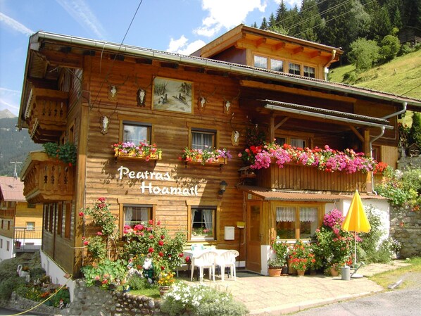 Exterior - Cozy Apartment in Tyrol With Terrace (See)
