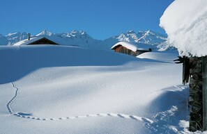 Exterior - Cozy Holiday Home in Sonntag near Ski Area (Sonntag)
