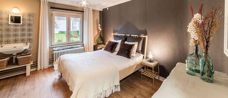 独立别墅 | 9 多间卧室、特色家居、床单