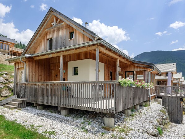 Chalet | Exterior