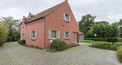 Stylish Villa in Lokeren With Sauna and Various Facilities for Children