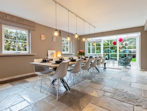 Dining - Stylish Villa in Lokeren With Sauna and Various Facilities for Children (Lokeren)
