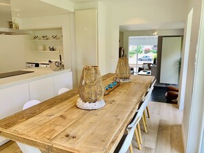 Dining - Holiday Home in Koksijde with Hot Tub (Koksijde)