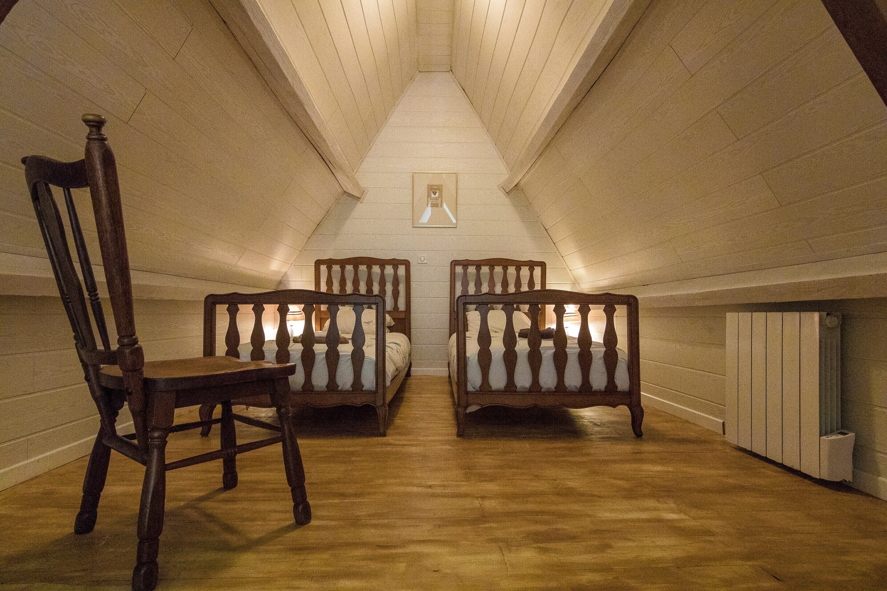 Cottage | 2 bedrooms, individually furnished, bed sheets