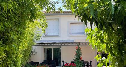 Villa in Olonzac With Pool Near Lac du Jouarres