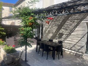 Villa | Exterior - Villa in Olonzac With Pool Near Lac du Jouarres (Olonzac)