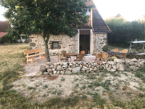 Luxurious Holiday Home in Lapeyrouse Near Forest