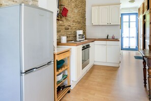 Private kitchen - Sea View Retreat in Le Pouldu (Clohars-Carnoët)