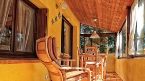 Dining - Spacious Holiday Home in Anglars-nozac With Swimming Pool (Anglars-Nozac)