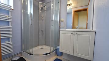 Cottage | Bathroom