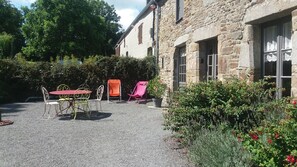 House | Garden - Alluring Holiday Home With Fenced Garden, Barbecue (Montaigu-les-Bois)