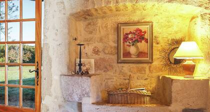Forest Hideaway in Saint-caprais