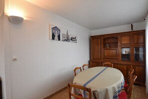 House | Dining - Saint-germain Beach Bliss (Saint-Germain-sur-Ay)