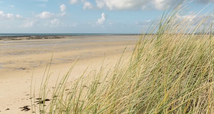Saint-germain Beach Bliss