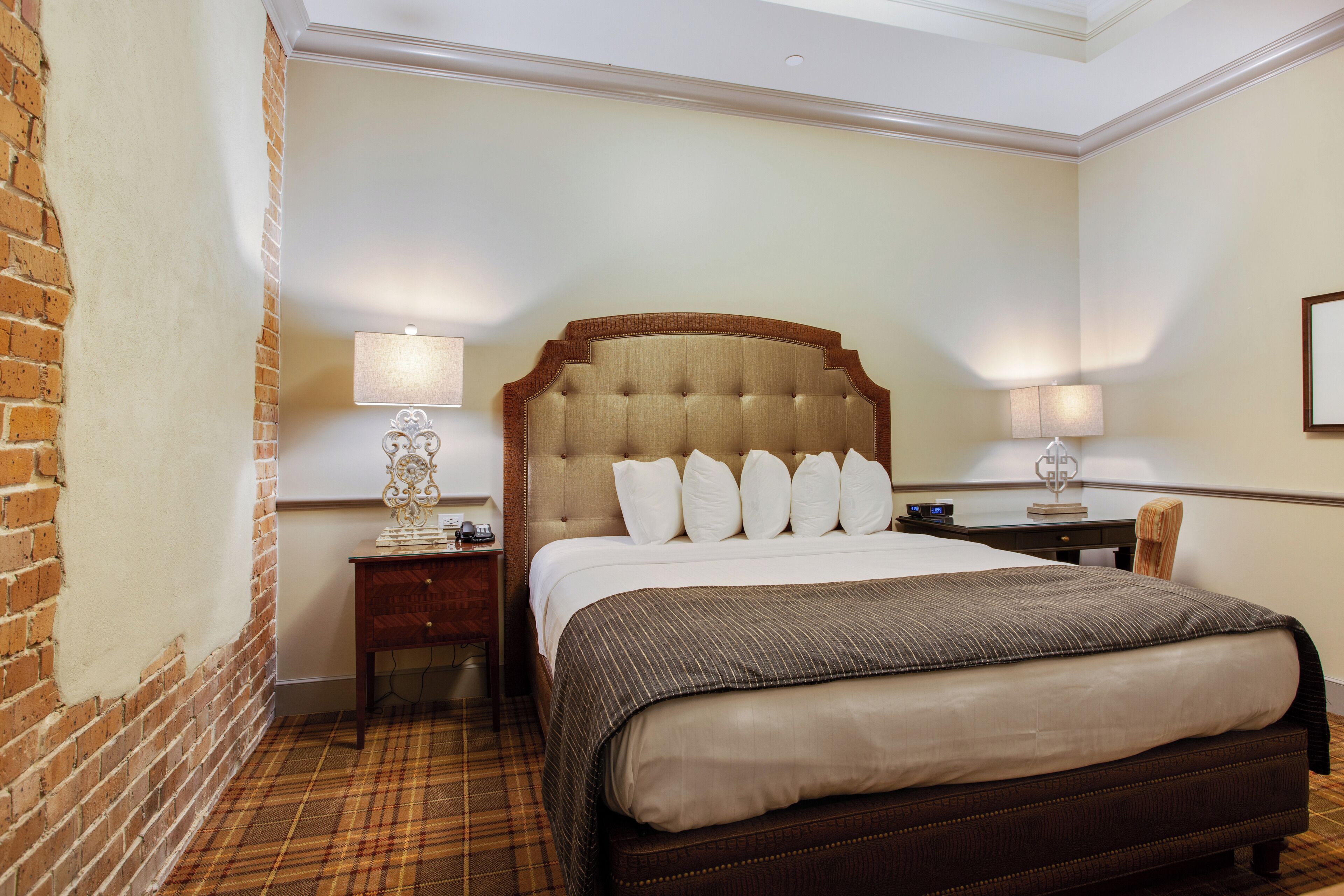 room, 1 king bed, no windows | in-room safe, desk, soundproofing, iron/ironing board