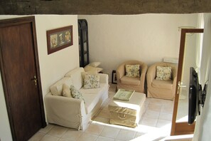 Living room - Luxurious Holiday Home With Private Pool (Buzon)