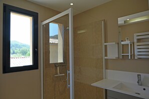 Villa | Bilik Mandi