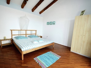 3 bedrooms, individually furnished - Lovely Villa in Kastelir Croatia With Private Pool (Kastelir-Labinci)
